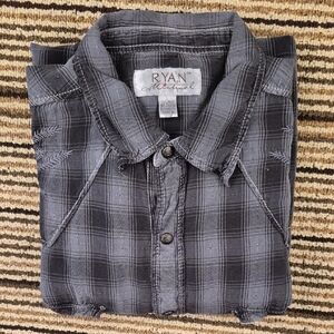 RYAN MICHAEL Grey Dark Grey Plaid Star Snap Buttons Mens Large Long Sleeve Shirt